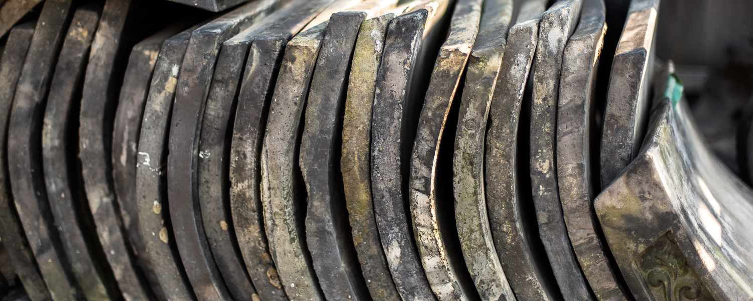 文化財の修復作業